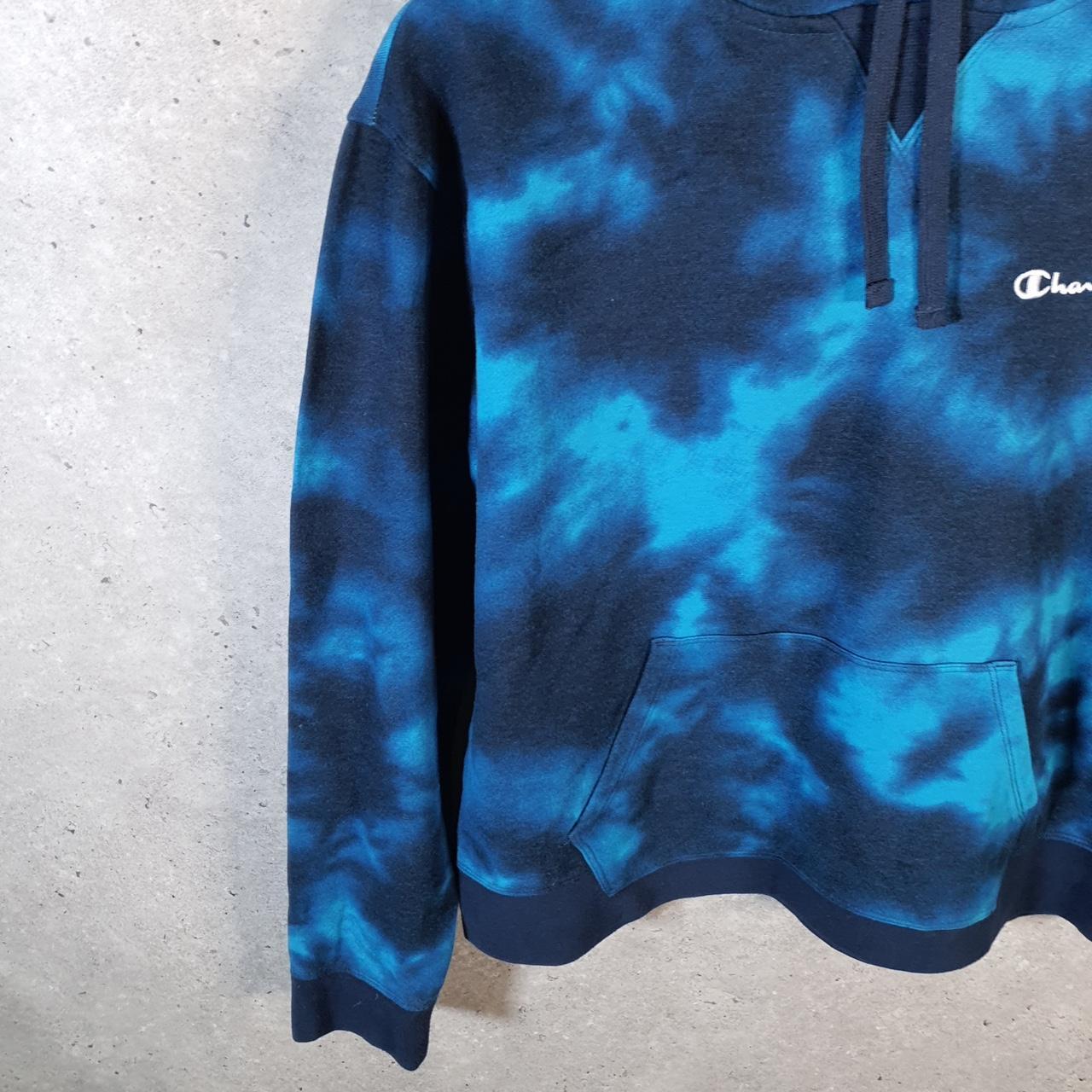 Vintage Champion Hoodie Womens Large Blue Tie Dye USA Pullover Spellout Logo