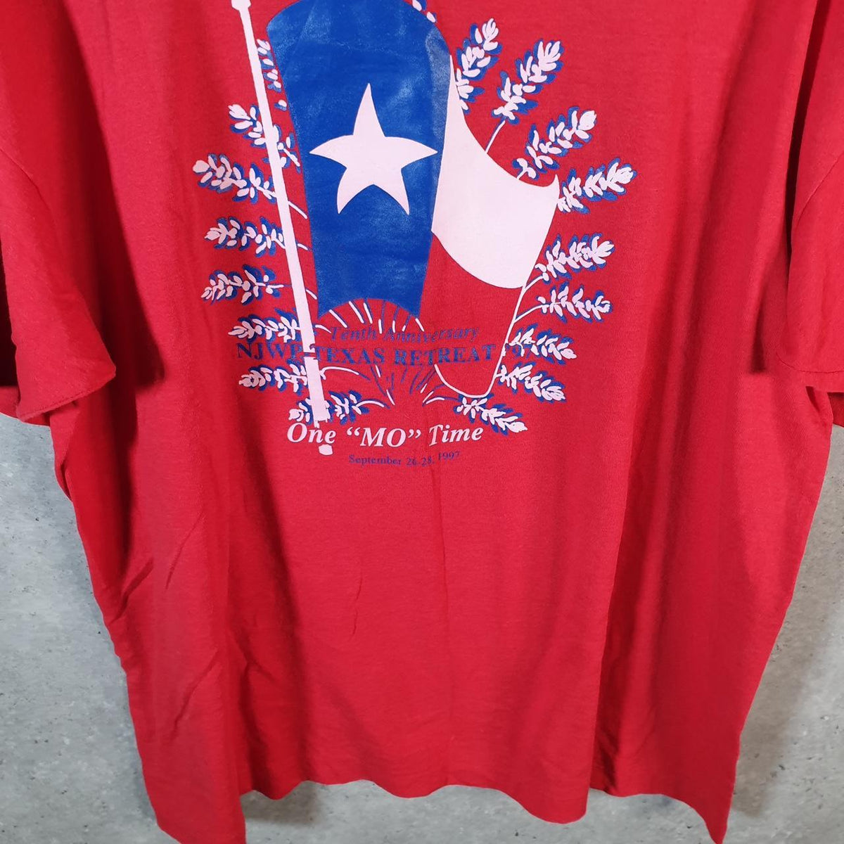 Vintage Best Fruit of the Loom Texas Retreat USA Single Stitch T Shirt Men’s XL Red Big Fish Vintage