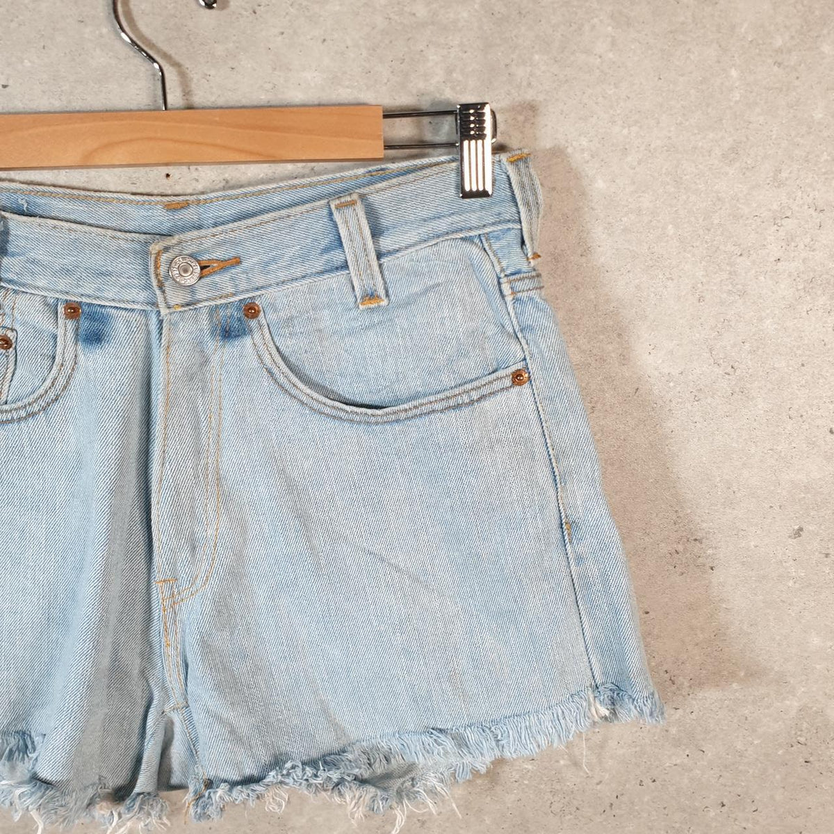 Vintage Levi’s 505 Cut Off Baggy Shorts Jorts Cargo Womens W38 Blue Relaxed Denim