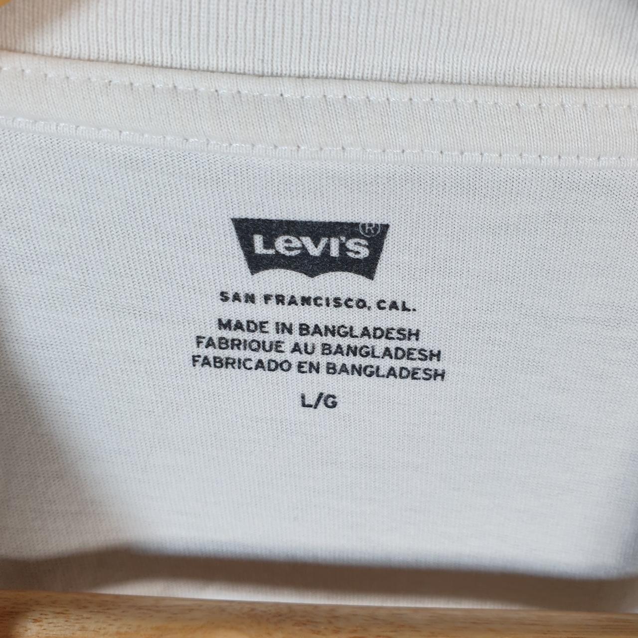 Vintage Levis Spellout T Shirt Shirt Men’s Large White Logo Athletic Casual