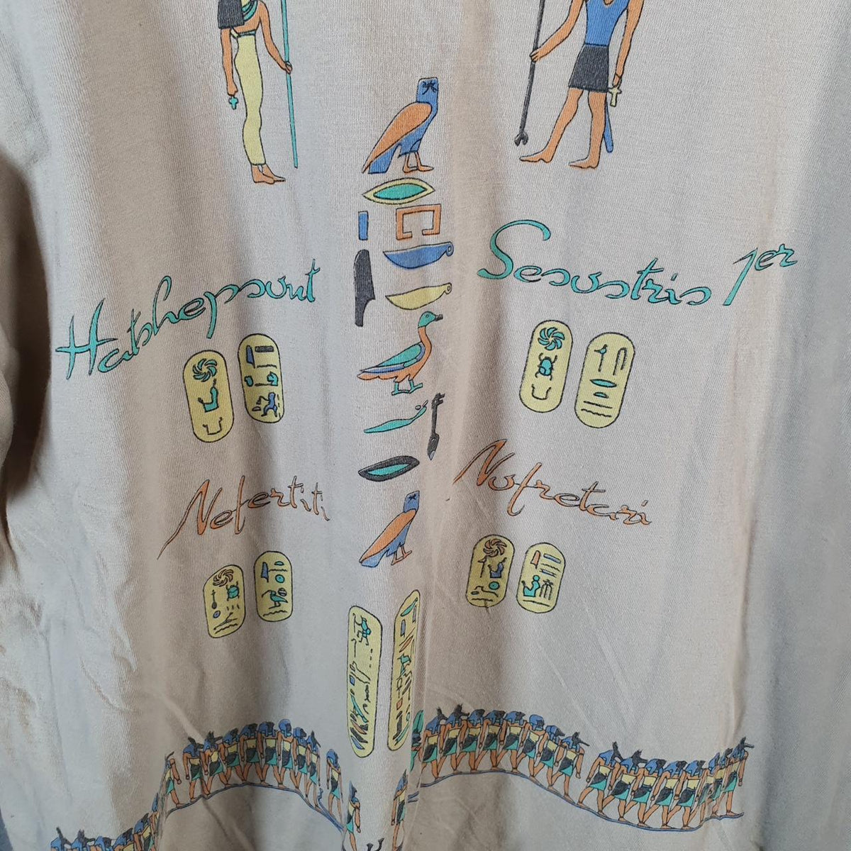 Vintage Phildar Hieroglyphics Egyptian 90s USA Single Stitch T Shirt Men’s Medium Beige