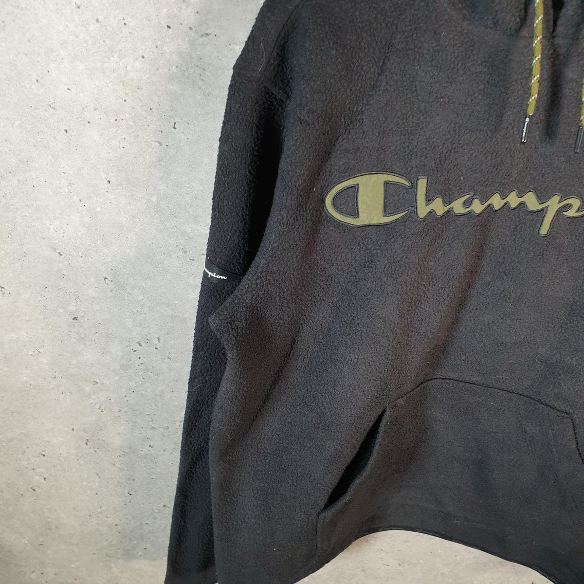 Vintage Champion Fleece Hoodie Men’s Medium Black Sport Pullover Spellout Logo