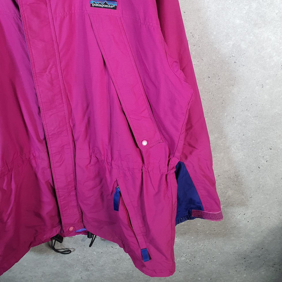 Vintage Patagonia 90s Parker Waterproof Jacket Mens Medium Pink Full Zip Hooded Windbreaker Big Fish Vintage