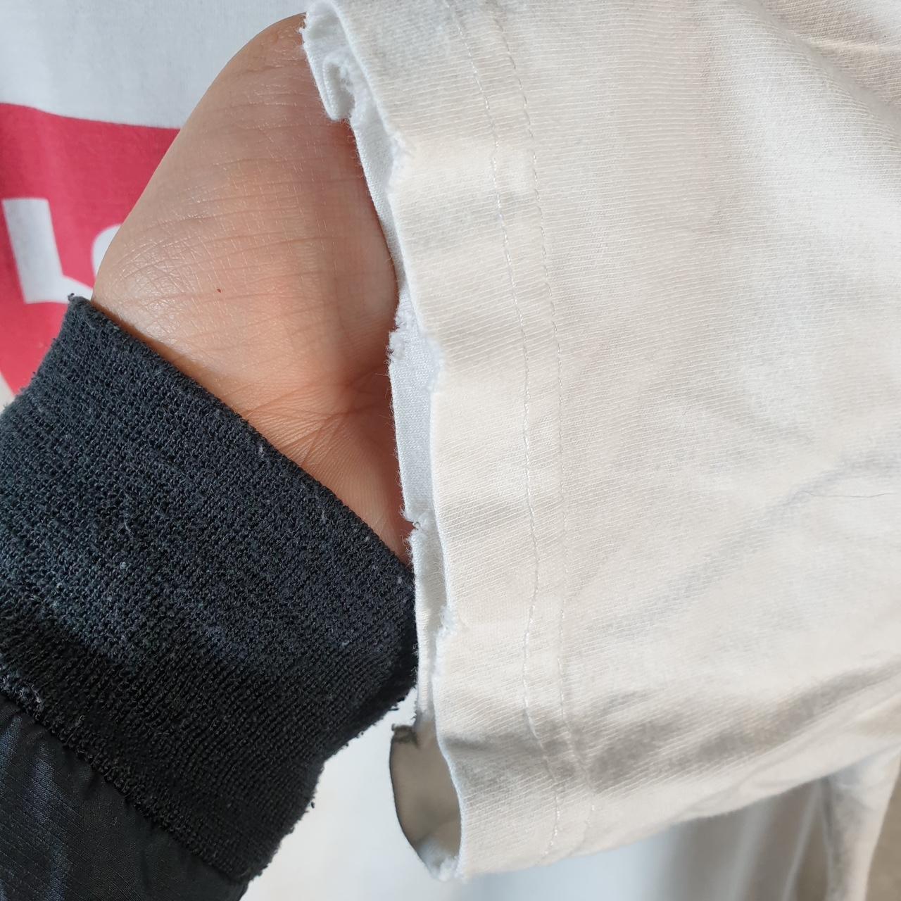 Vintage Levis Spellout T Shirt Shirt Men’s Small White Logo Athletic Casual