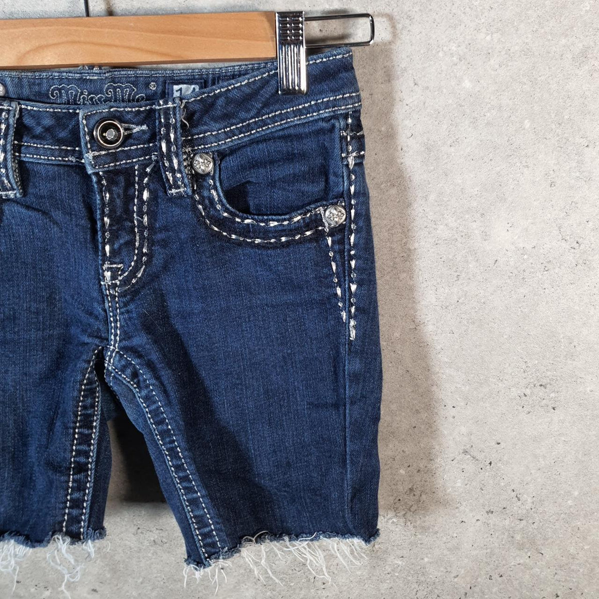 Vintage Miss Me Baggy Y2K Hip Hop Jeans Shorts Jorts Womens W24 Blue Denim Low Rise