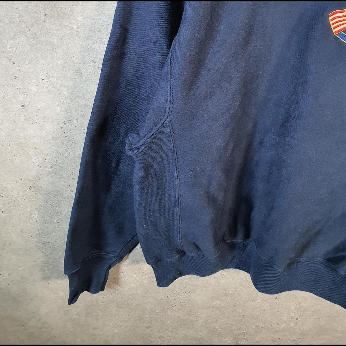 Vintage Champion Reverse Weave Sweatshirt Mens Medium Navy Blue USA Embroidered