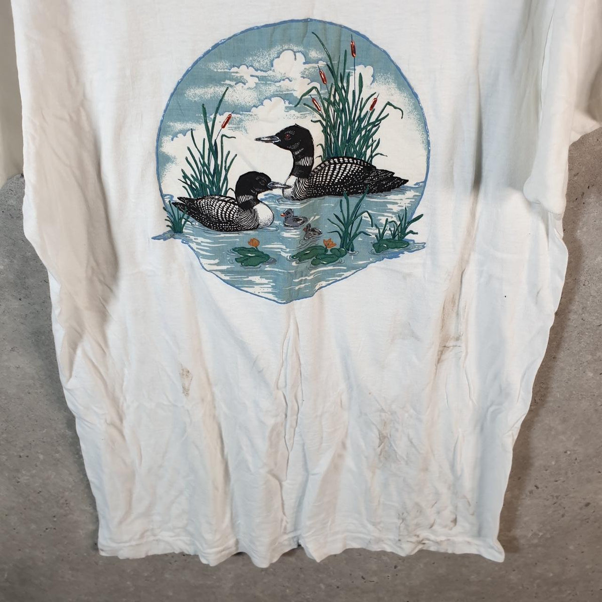 Vintage Birds Pond Graphic 90s USA Single Stitch T Shirt Men’s Medium White Big Fish Vintage