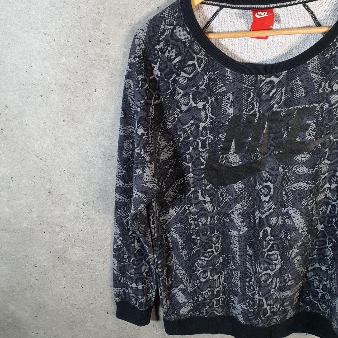 Vintage Nike Spellout Sweatshirt Womens Small Grey Swoosh Y2K Pullover