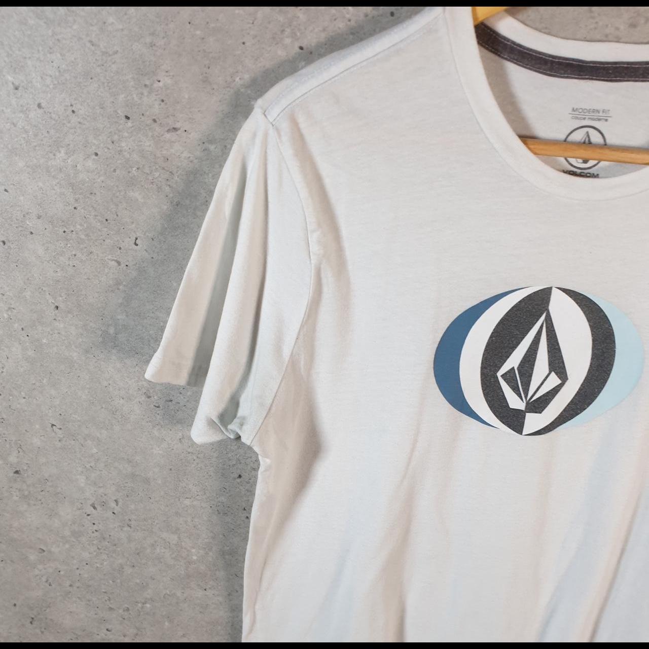 Vintage Volcom Y2K Spellout T Shirt Shirt Men’s Small White Logo Graphic