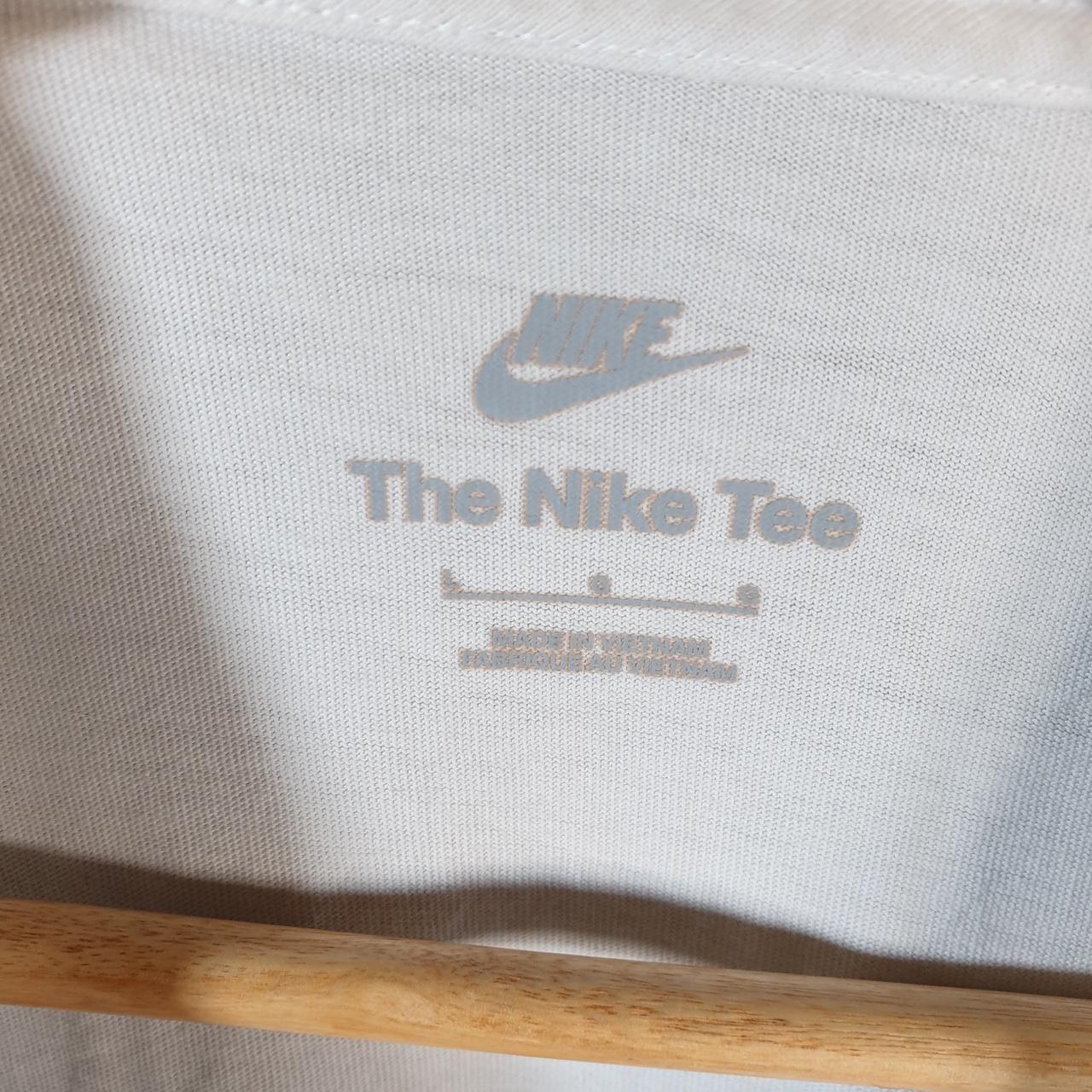 Vintage Nike Club Spellout T Shirt Mens Large White Logo Swoosh Athletic