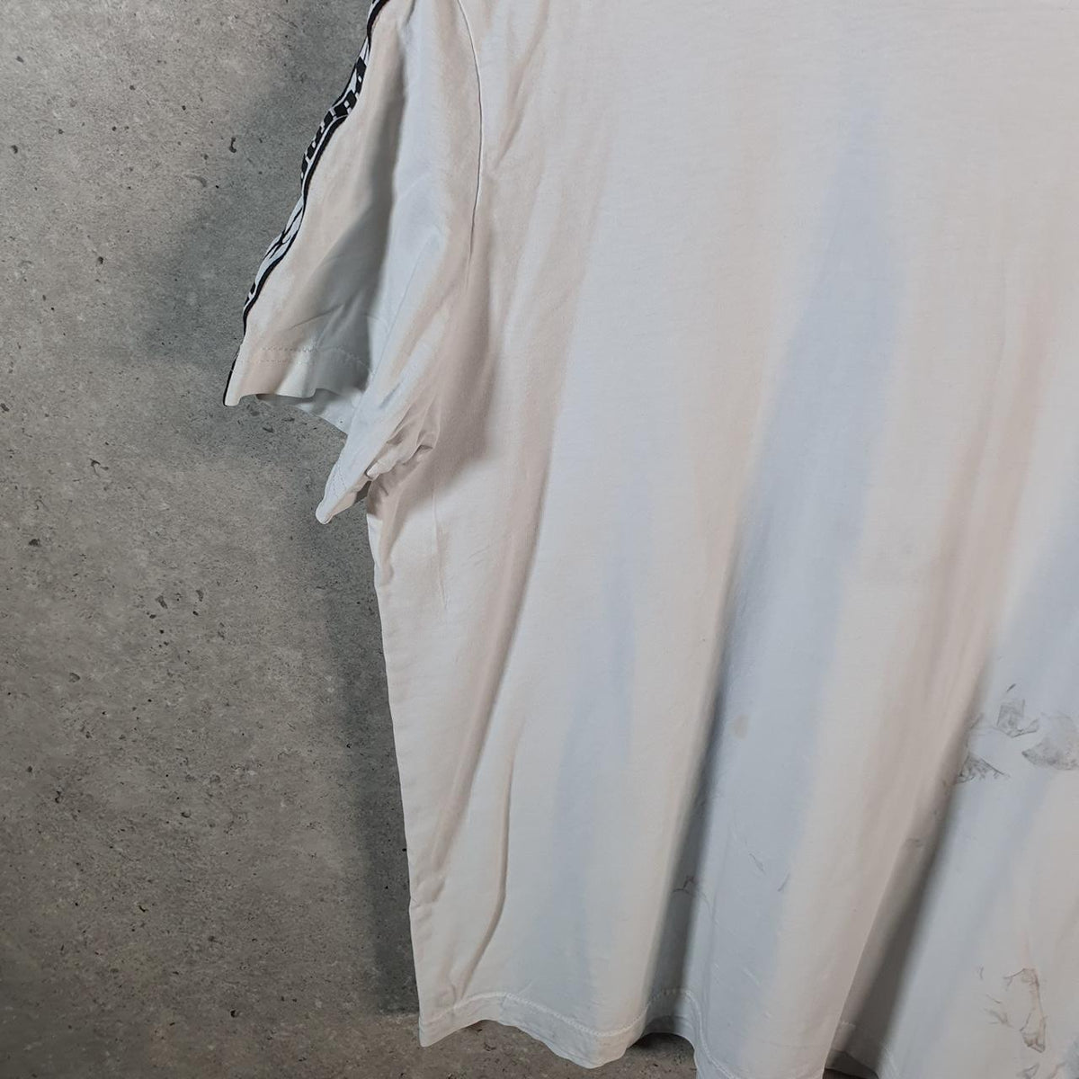 Vintage Puma Spellout T Shirt Men’s Medium White