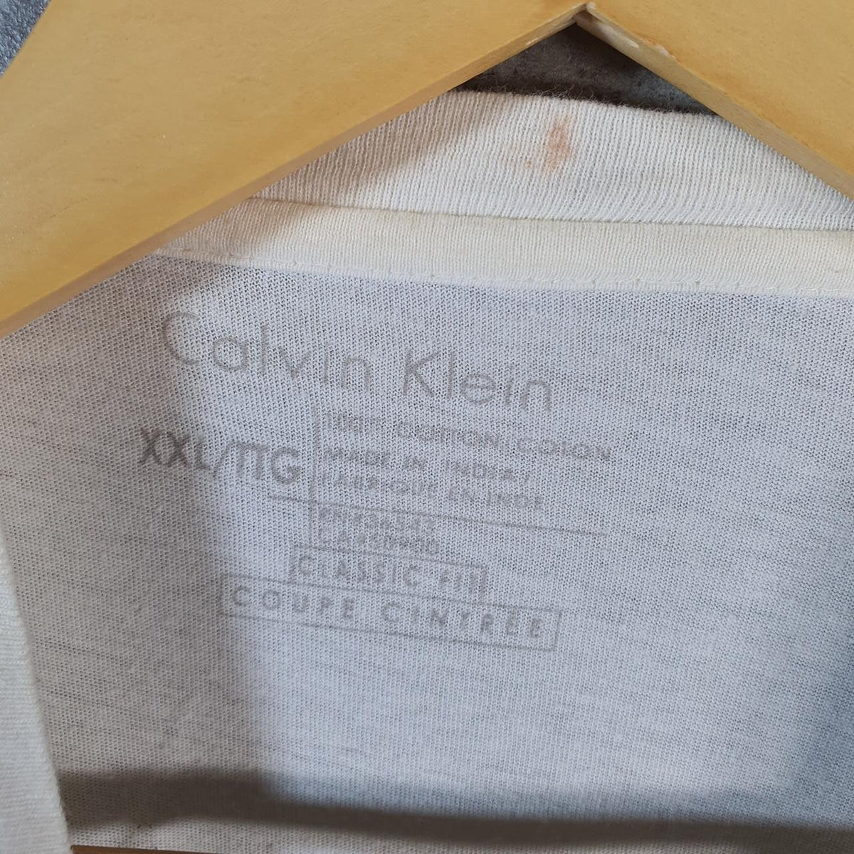 Vintage Calvin Klein Graphic T Shirt Men’s 2XL White Regular Fit Spellout Logo