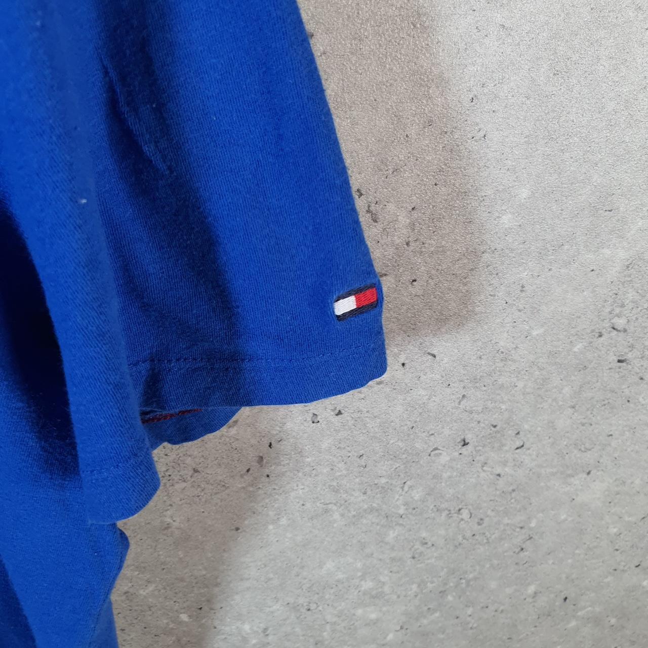 Vintage Tommy Hilfiger T Shirt Men’s Large Blue Custom Fit Embroidered Logo