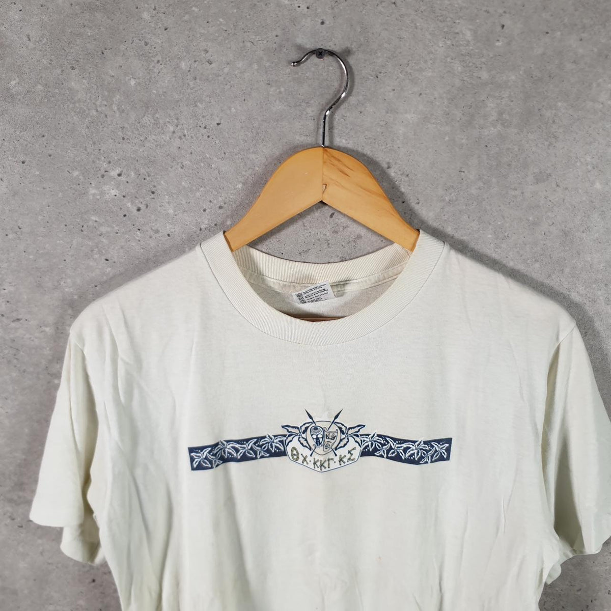 Vintage Anvil USA Tiki Tiki 90s USA Single Stitch T Shirt Men’s Medium White Big Fish Vintage