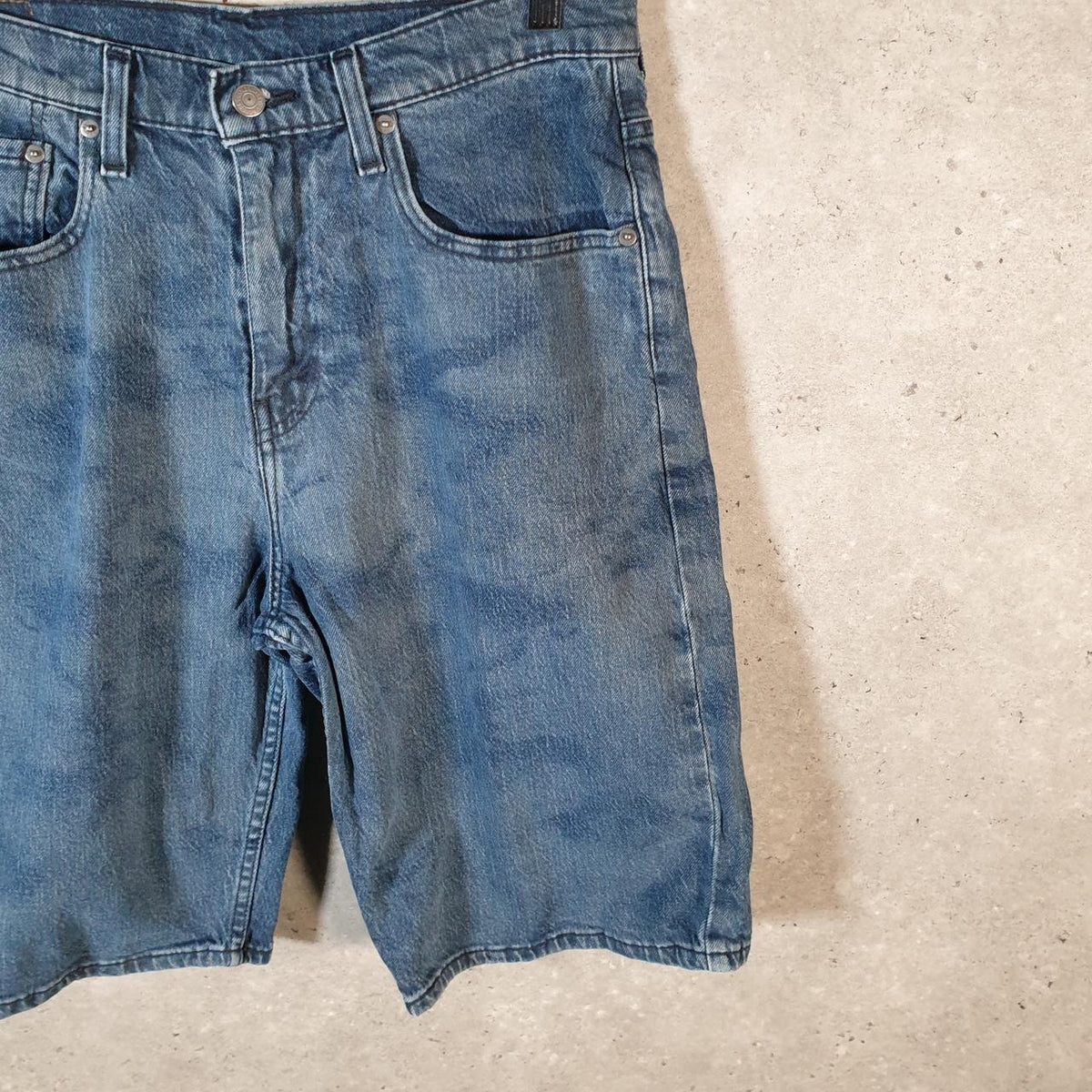 Vintage Levi’s 569 Baggy Shorts Jorts Cargo Men’s W31 Blue Relaxed Denim