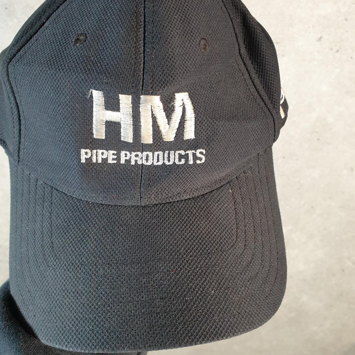 Vintage Under Armour Classic Fit Cap Men’s USA Spellout Athletic Sports Medium Black C8550