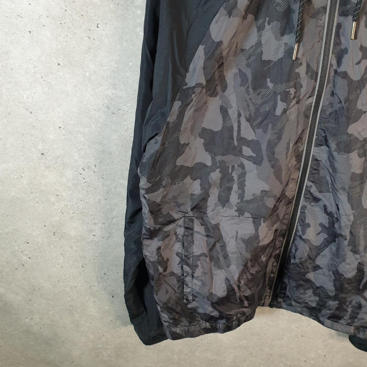 Vintage Ellesse Windbreaker Track Jacket Mens Large Grey Camouflage Full Zip