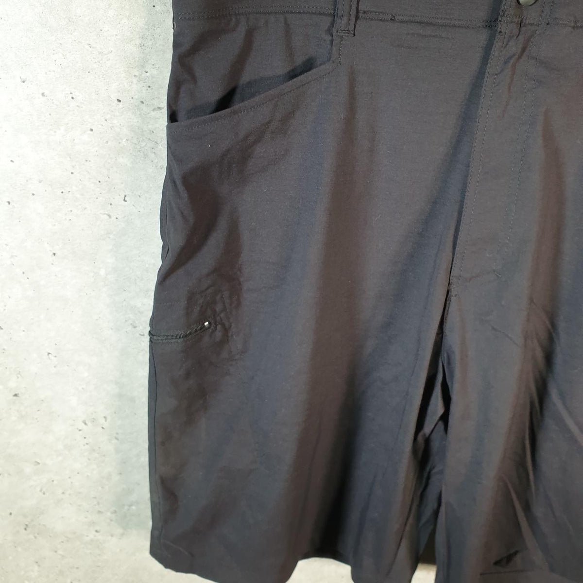 Vintage Wrangler Shorts Jorts Cargo Men’s W38 Relaxed Black Baggy Cotton