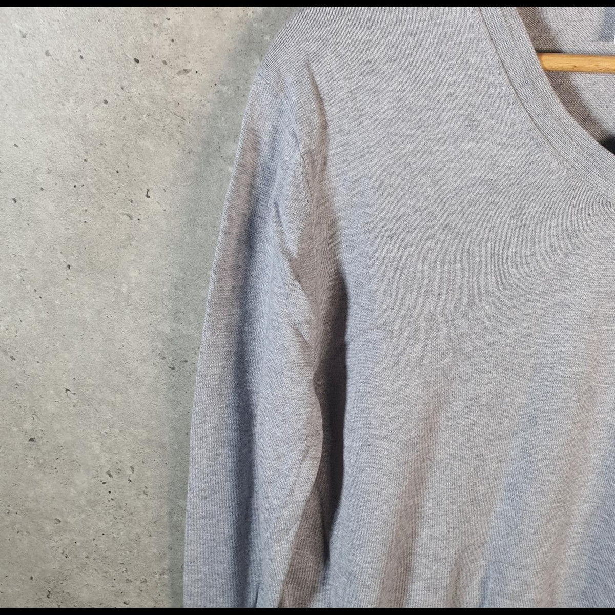 Vintage Lacoste Sweatshirt Men’s Small Grey Pullover Logo Y2K Jumper Logo