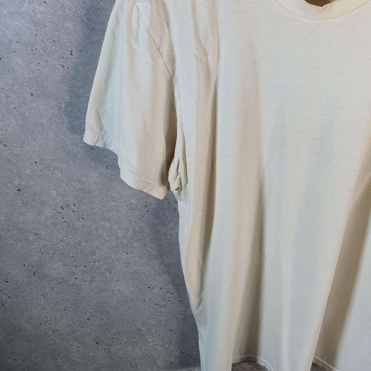 Vintage Calvin Klein T Shirt Men’s Medium White Casual Sports