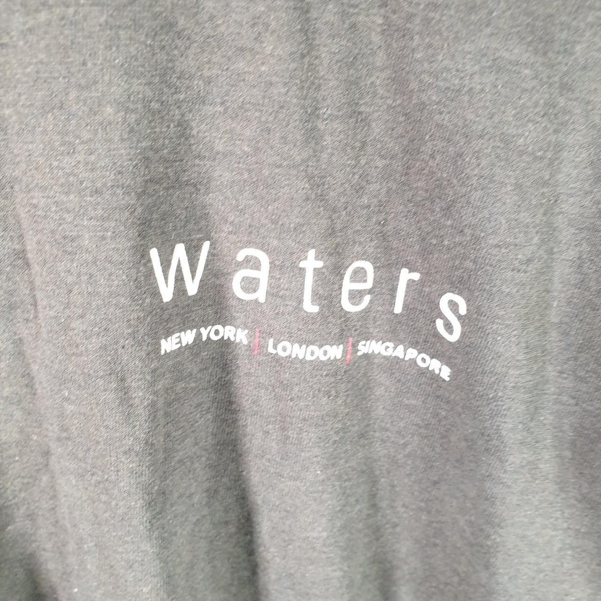 Vintage Best Fruit of the Loom 1997 Waters USA Single Stitch T Shirt Men’s XL Black Big Fish Vintage