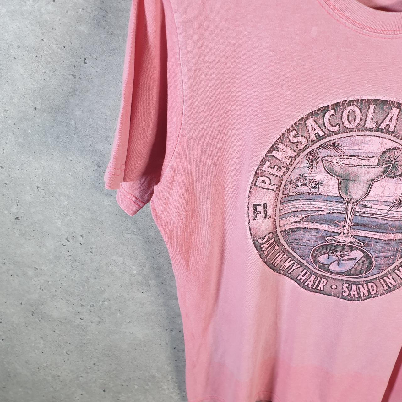 Vintage Alvin’s Island Pensacola Beach T Shirt Men’s Small Pink Casual Sports Logo Athletic