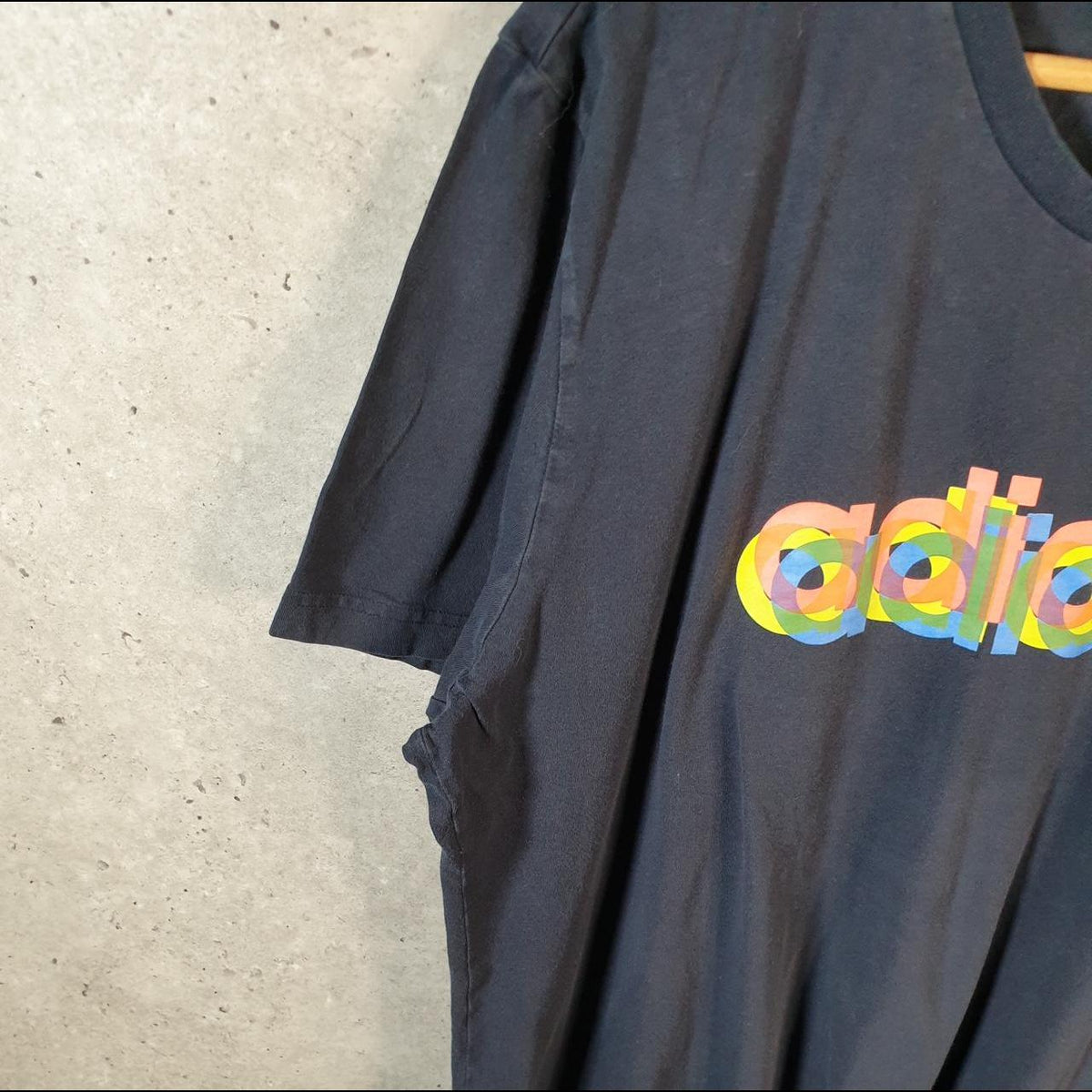 Vintage Adidas Spellout T Shirt Men’s XL Black Three Stripes Logo Athletic