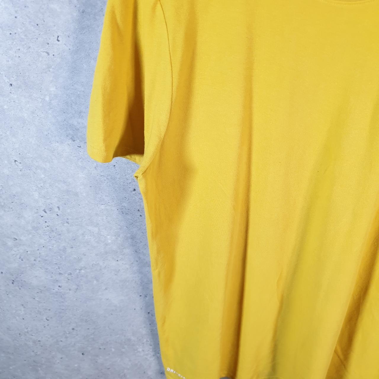 Vintage Nike Dri Fit Running T Shirt Men’s Large Yellow Swoosh Logo Athletic