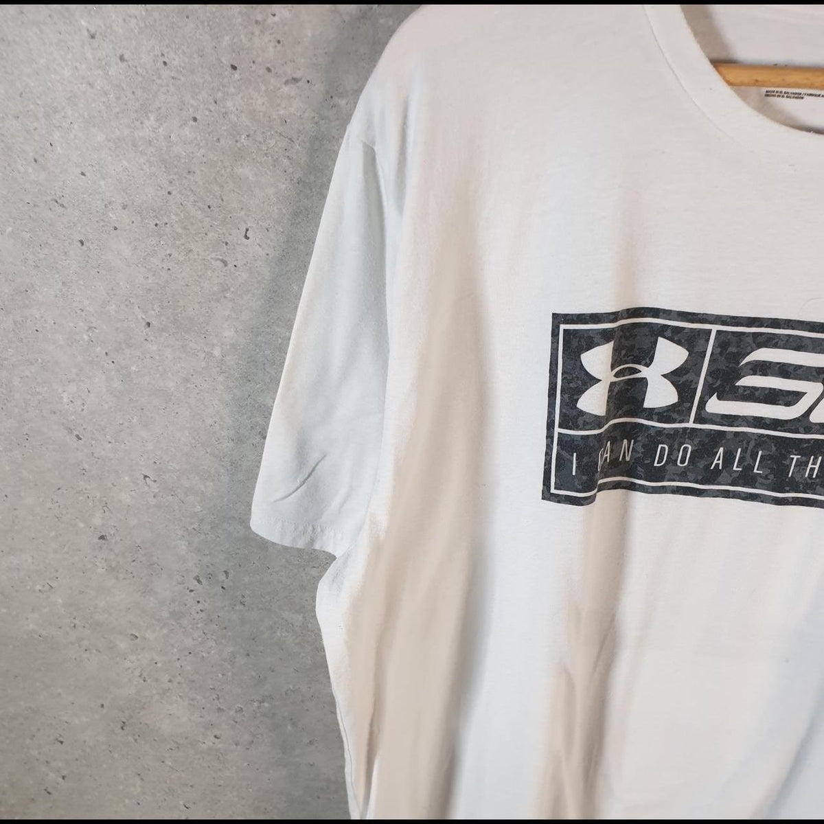 Vintage Under Armour Spellout T Shirt Shirt Men’s 2XL White Loose Sports Athletic
