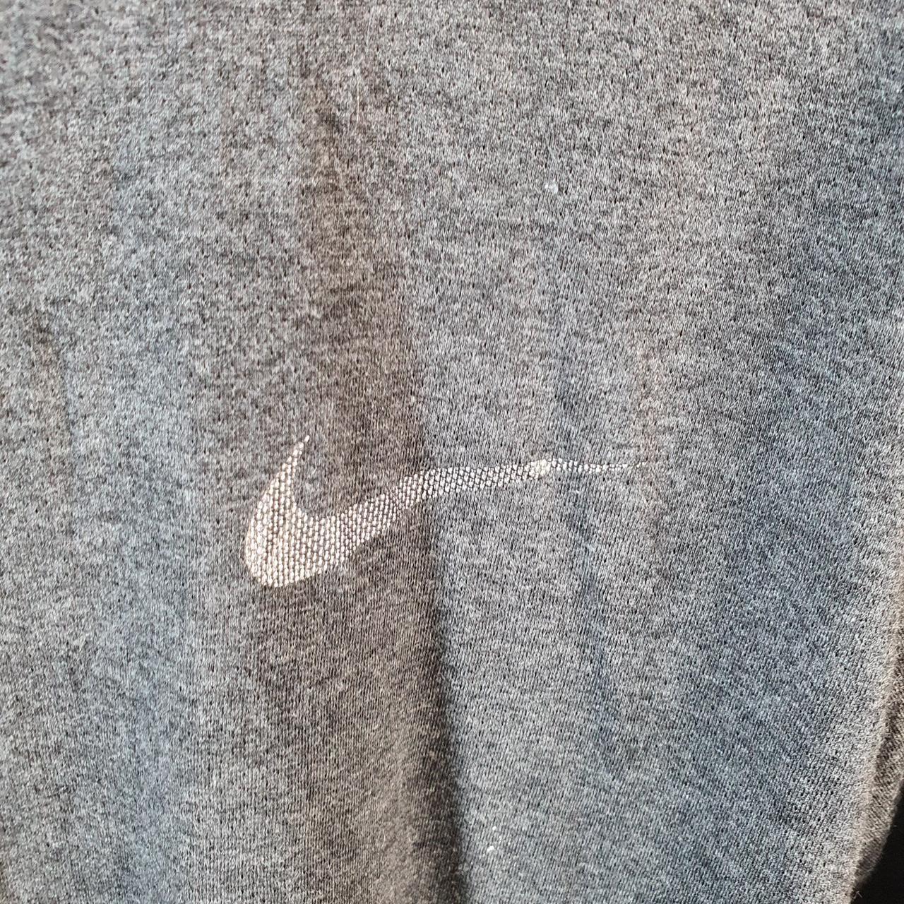 Vintage Nike Dri Fit T Shirt Men’s 2XL Grey Single Swoosh Logo Athletic Big Fish Vintage