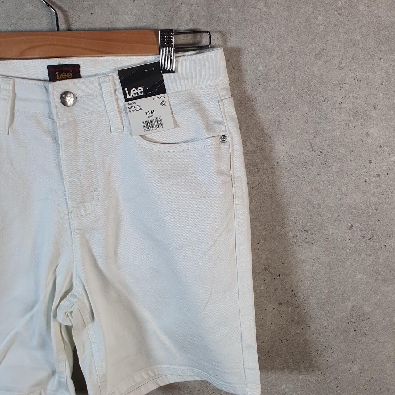 Vintage Lee Mid Rise Baggy Shorts Jorts Cargo Womens W30 White Relaxed Denim A4557