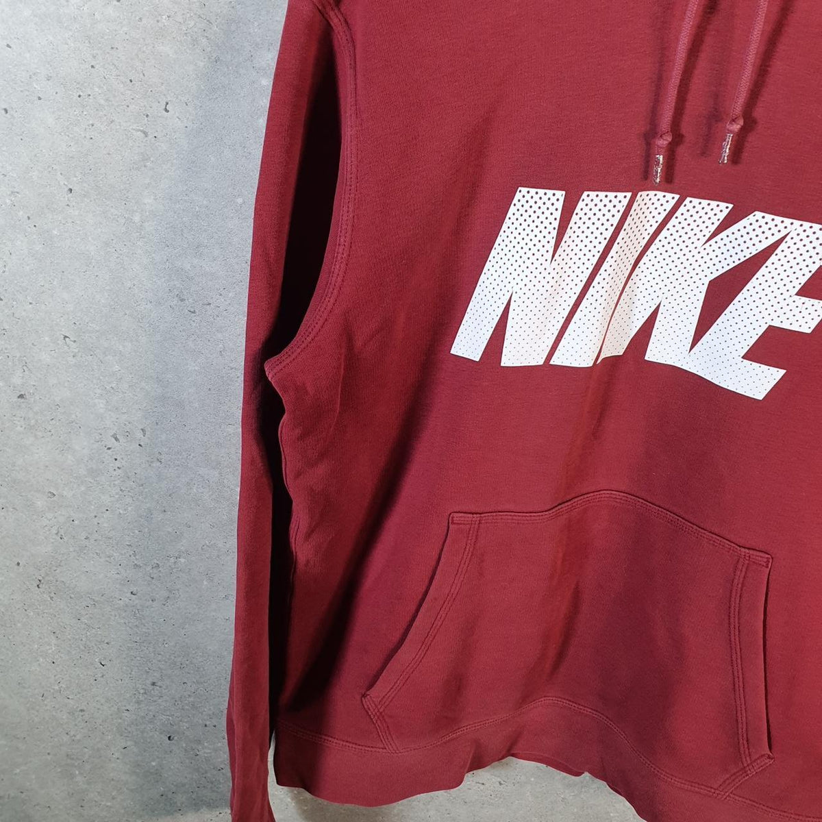 Vintage Nike Club Hoodie Men’s Medium Burgundy Red Swoosh Y2K Pullover Sweatshirt Logo