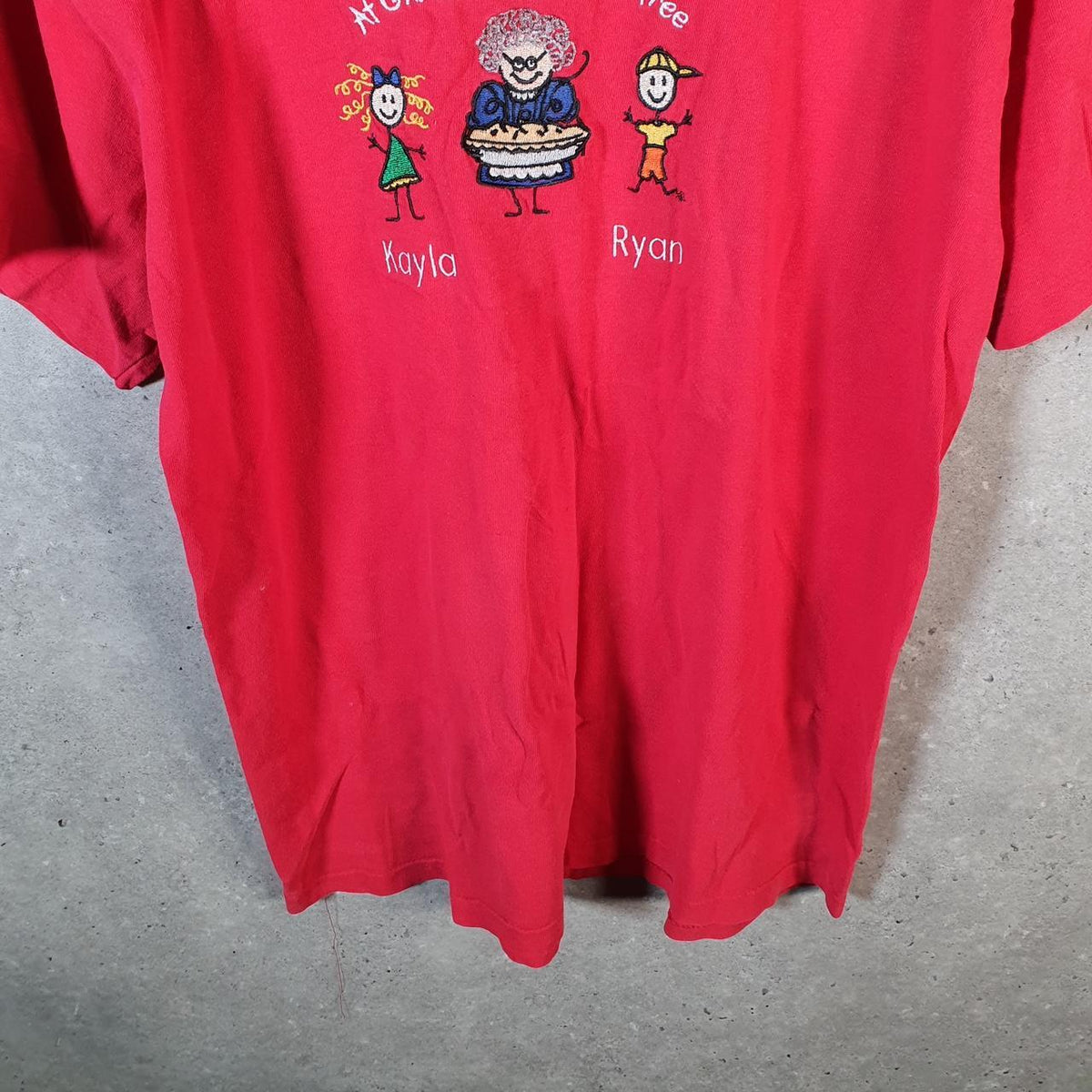Vintage Anvil USA Grandma Embroidered Single Stitch T Shirt Men’s Large Red Big Fish Vintage