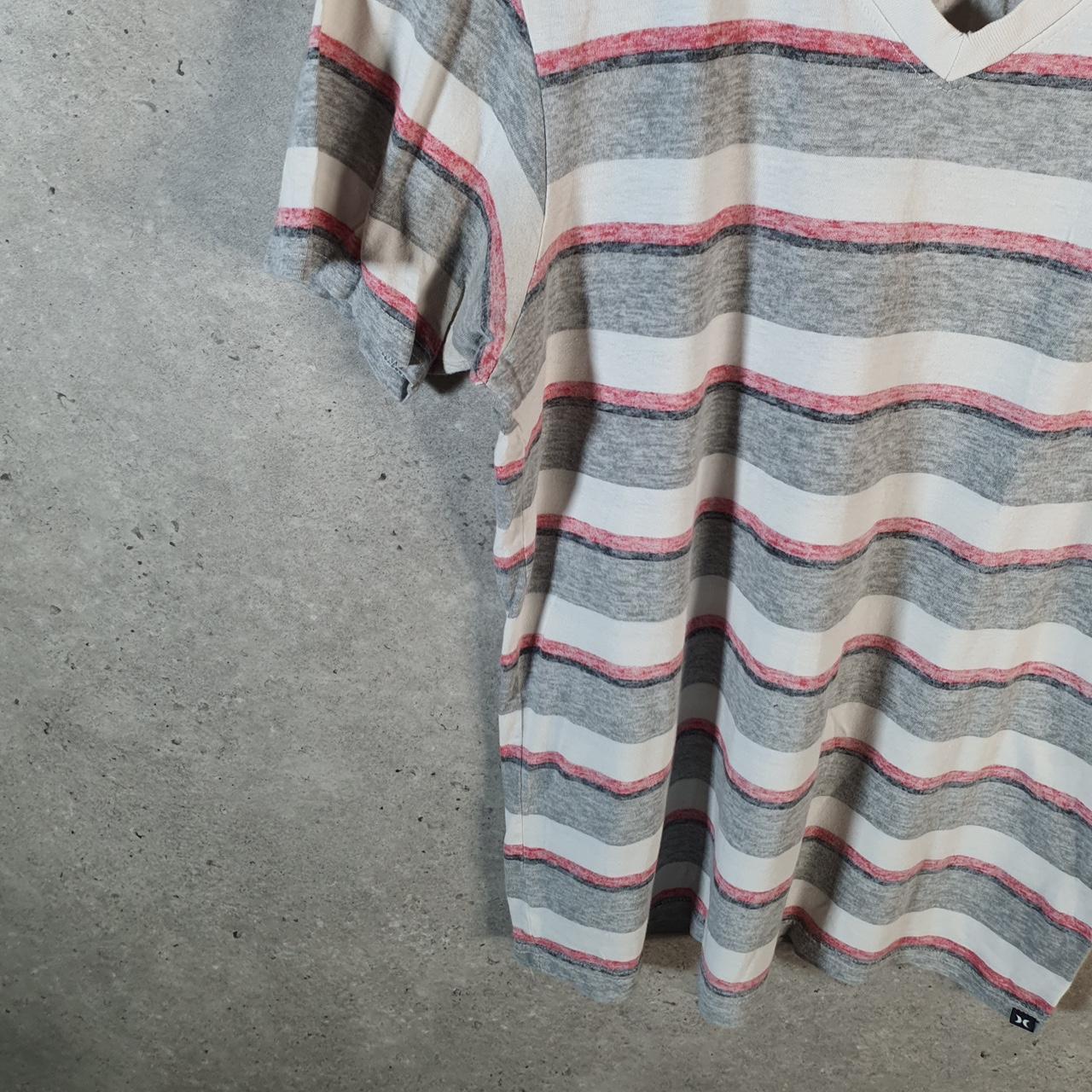 Vintage Hurley Graphic T Shirt Men’s Small Grey Striped Casual Sports Logo Athletic