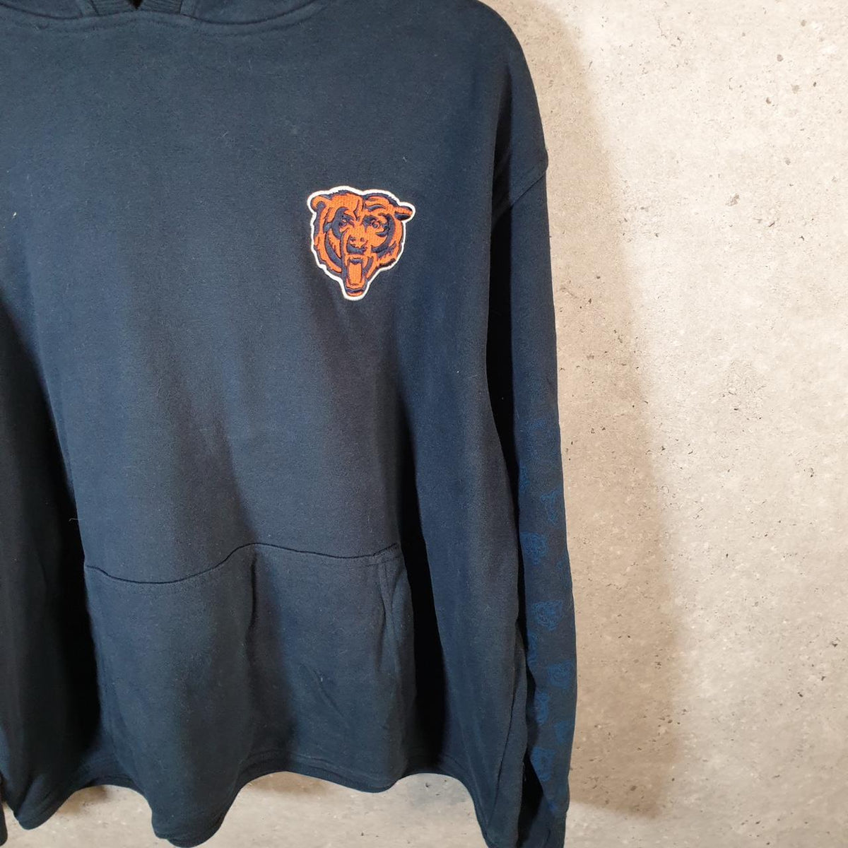 Vintage NFL Chicago Bulls Hoodie Mens XL Navy Blue Pullover USA Pro Sport