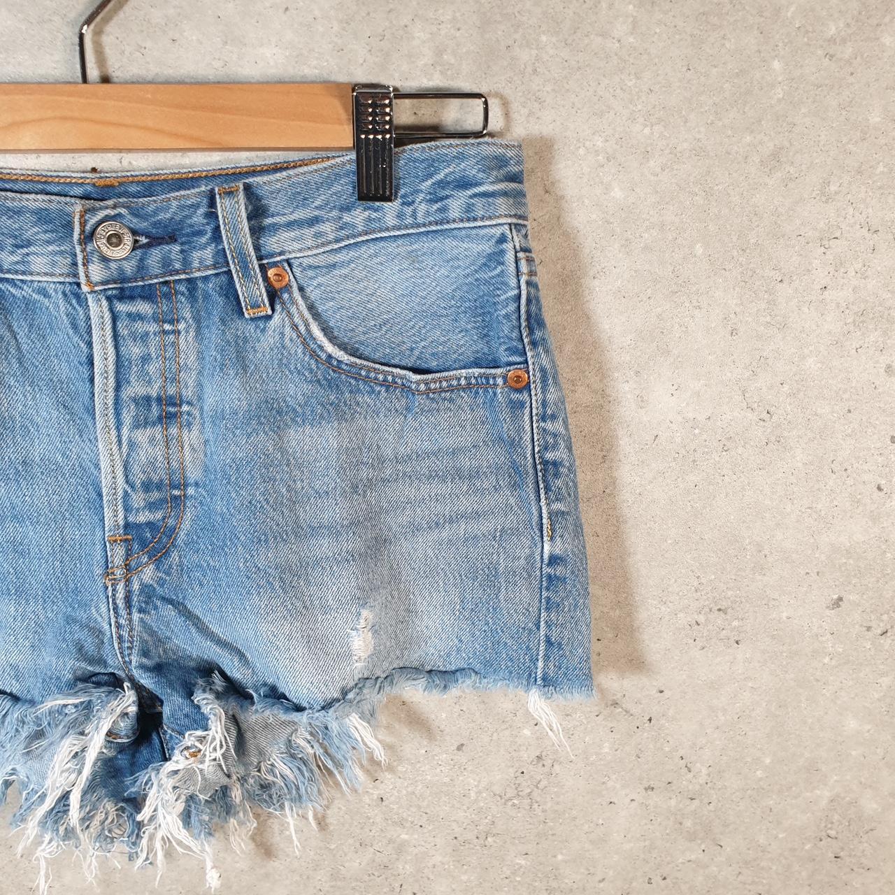 Vintage Levi’s 501 Cut Off Baggy Shorts Jorts Cargo Womens W27 White Relaxed Denim