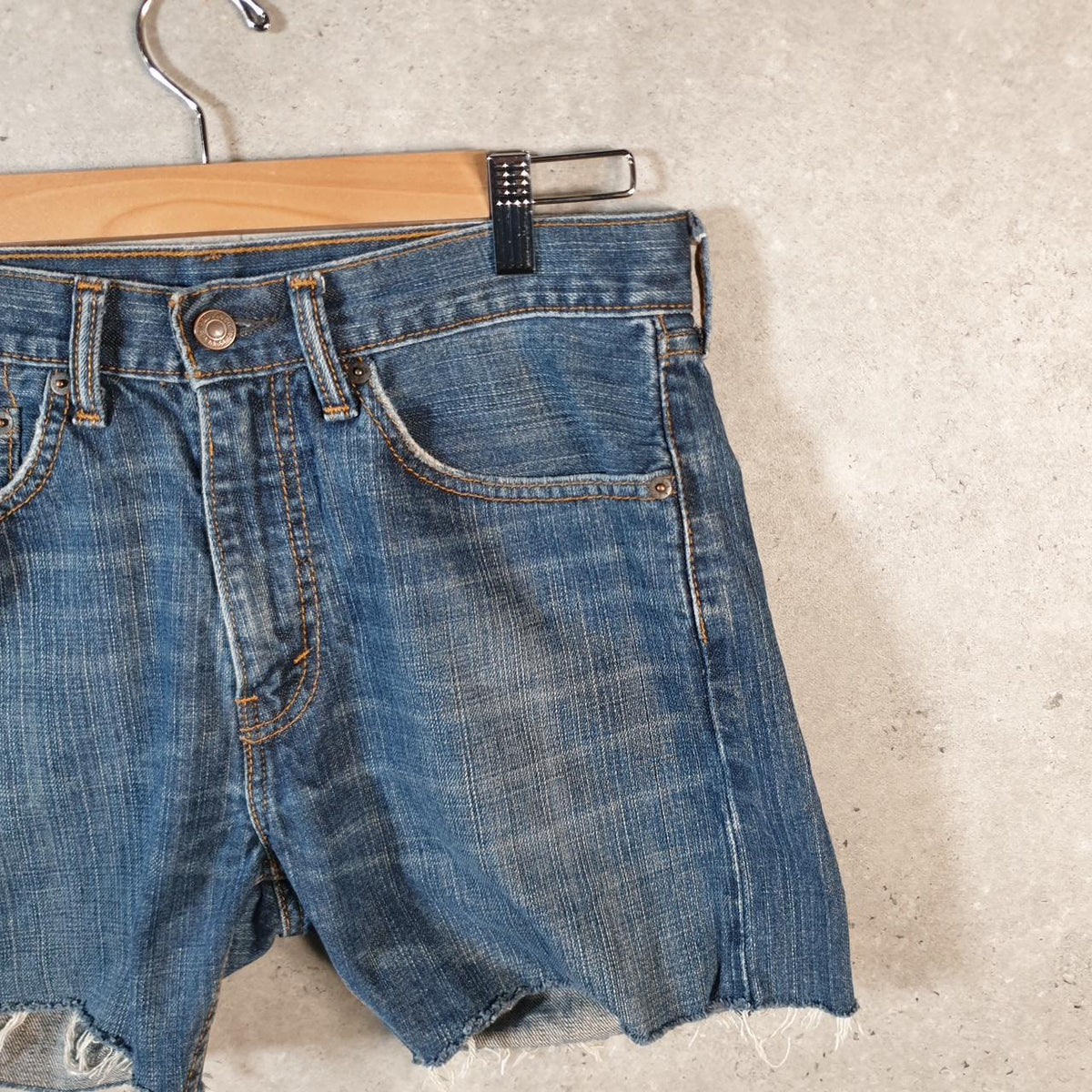 Vintage Levi’s 505 Cut Off Baggy Shorts Jorts Cargo Womens W31 Blue Relaxed Denim