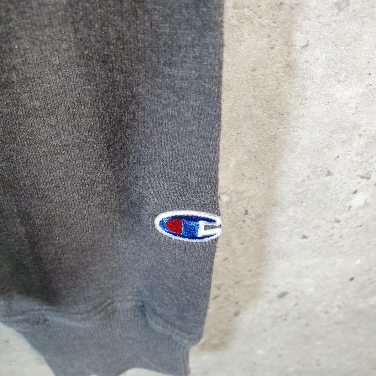 Vintage Champion Sweatshirt Men’s Small Grey USA Pullover Spellout Logo