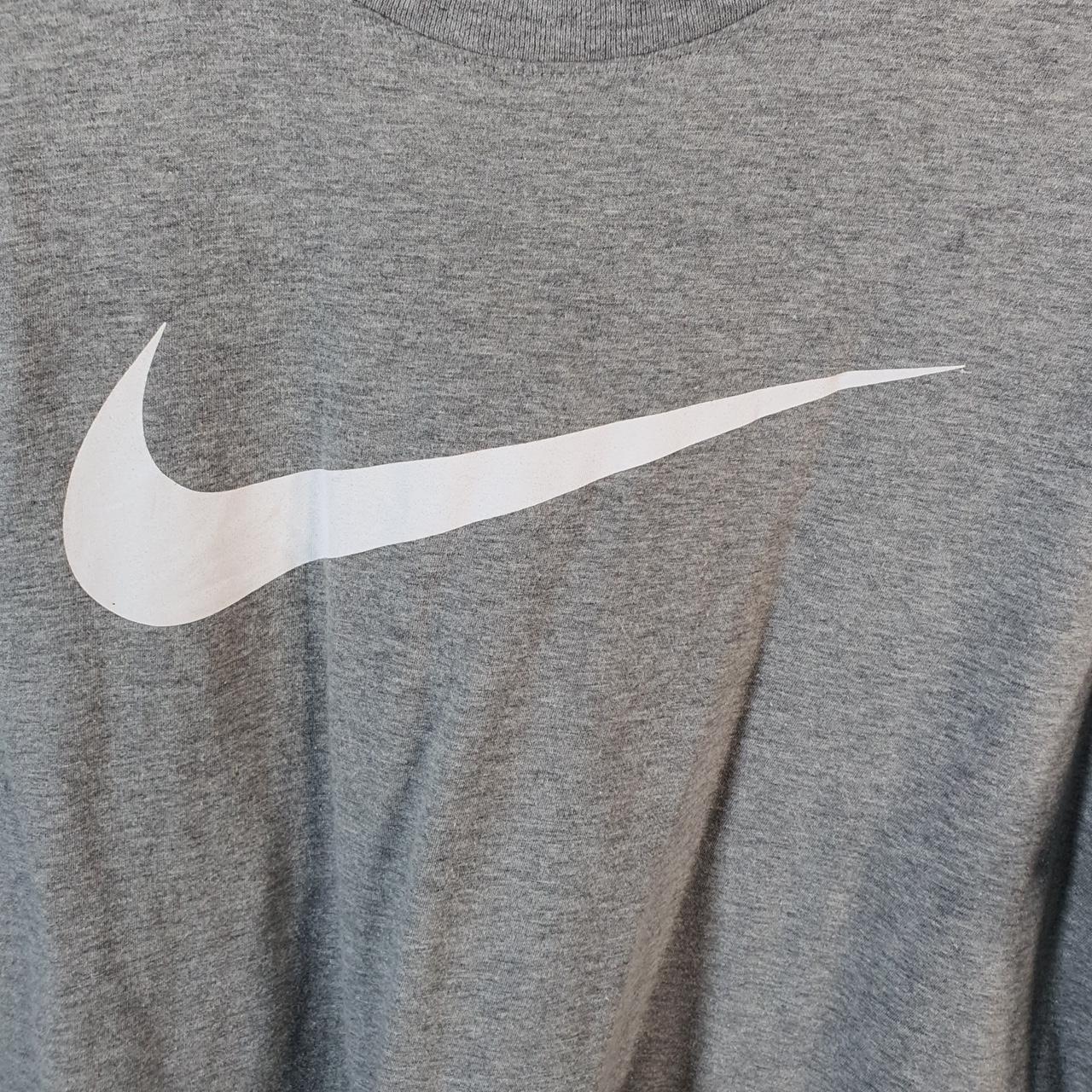 Vintage Nike T Shirt Men’s XL Grey Printed Single Swoosh Logo Athletic Big Fish Vintage