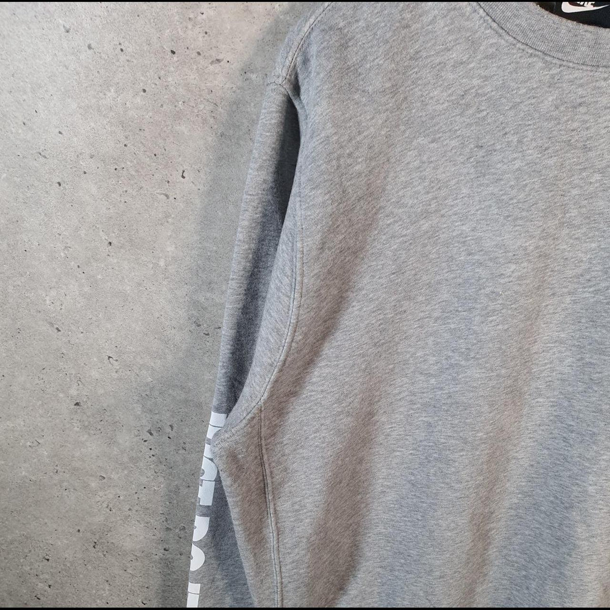 Vintage Nike Club Just Do It Sweatshirt Men’s Large Grey Swoosh Y2K Pullover Logo