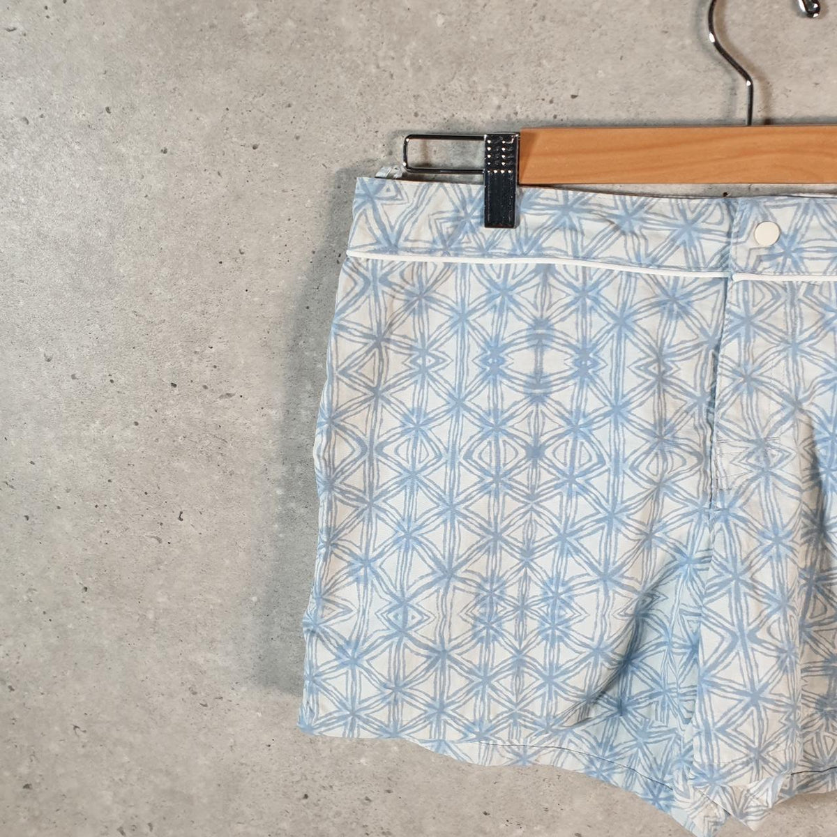 Vintage Patagonia Baggies Shorts Jorts Cargo Womens Medium Blue Baggy Cotton Fishing Floral A4801