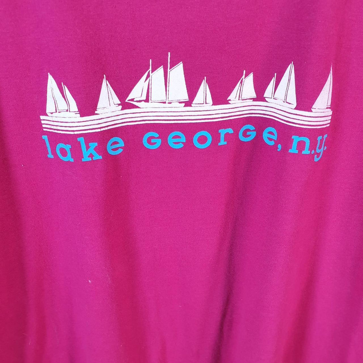 Vintage Lake George New York USA Single Stitch T Shirt Men’s Small Pink C8054