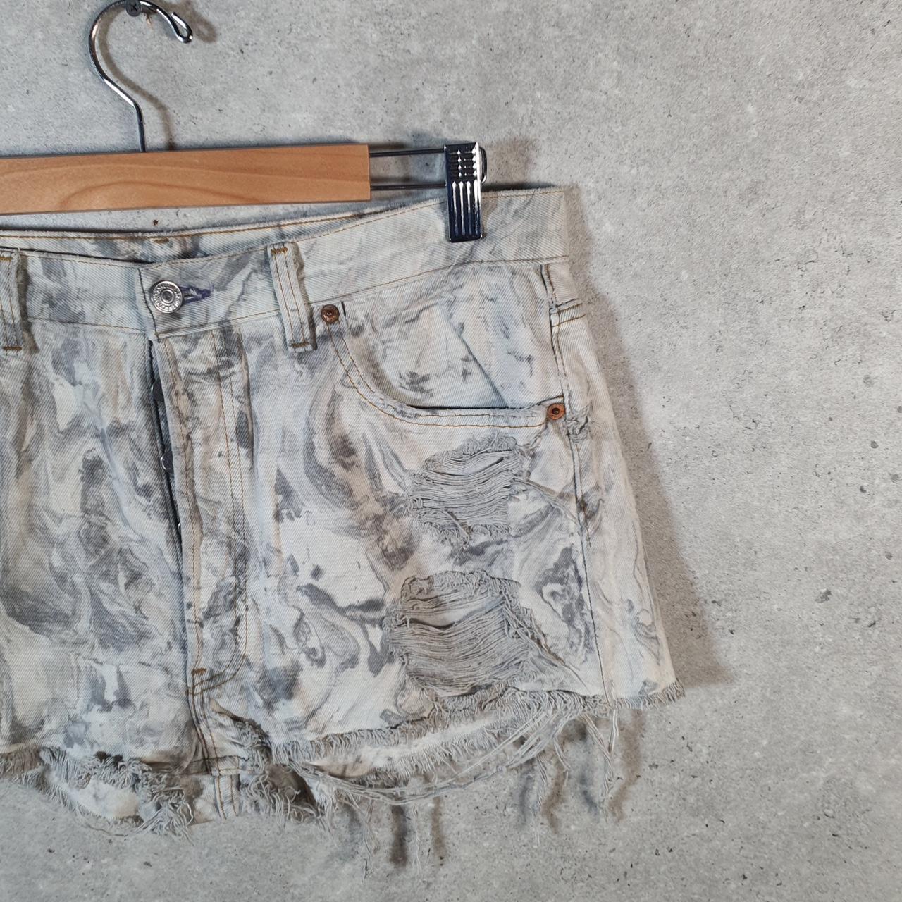 Vintage Levi’s Dyed Cut Off Shorts Jorts Cargo Womens W34 Grey Relaxed Denim