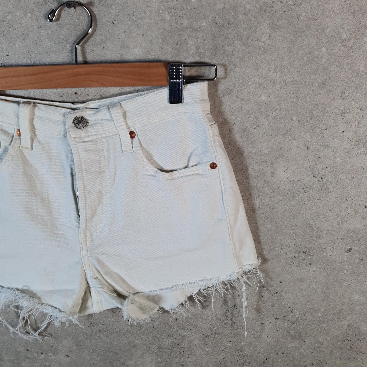 Vintage Levi’s 501 Cut Off Shorts Jorts Cargo Womens W25 White Relaxed Denim