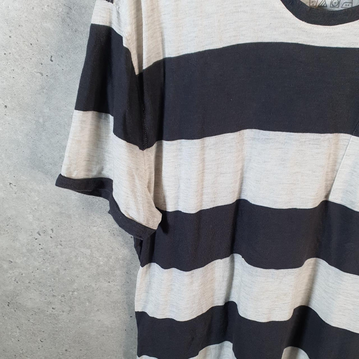 Vintage Calvin Klein Graphic Blank T Shirt Men’s Large Striped Casual Sports