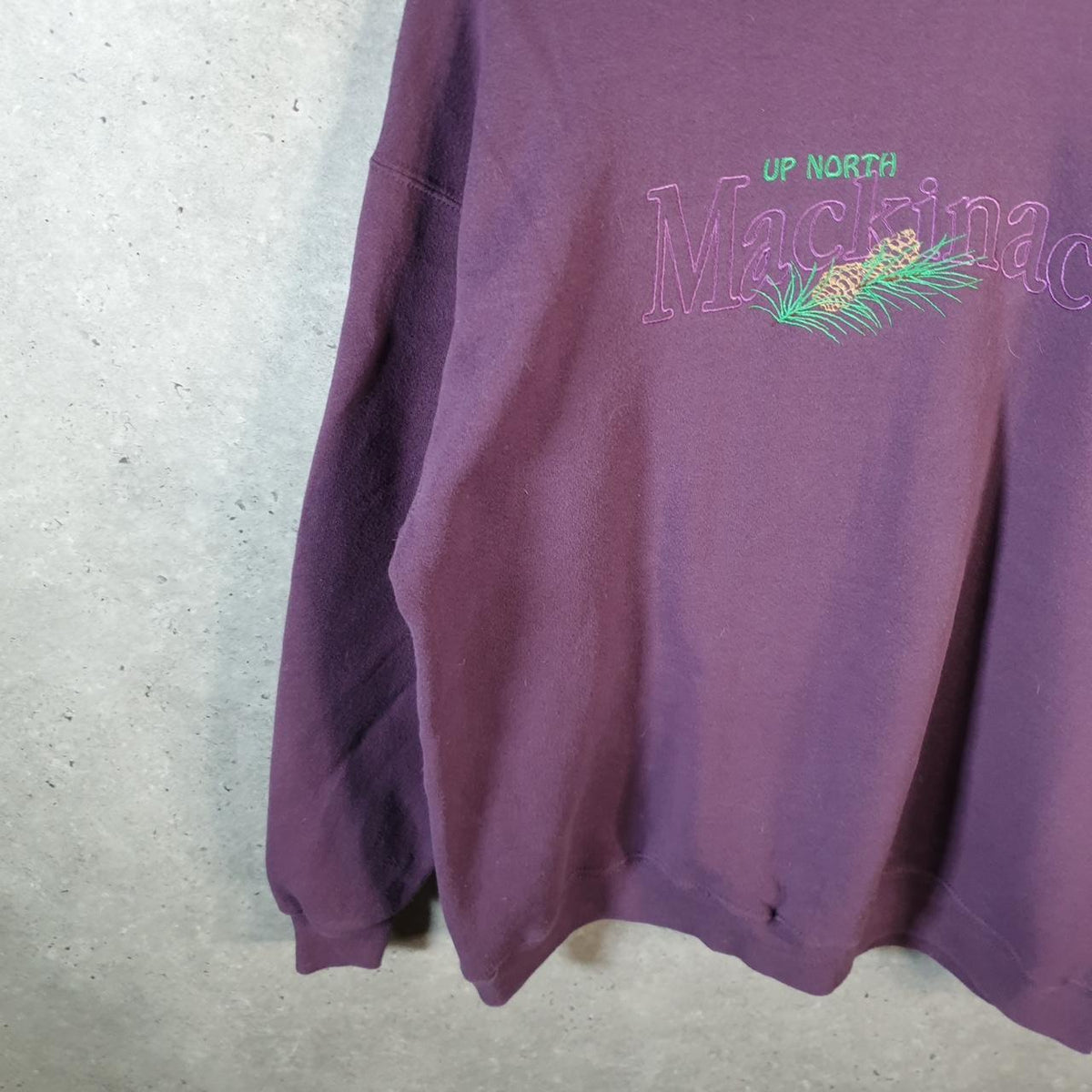 Vintage Lee Heavyweight Sweatshirt Men’s XL Purple USA Up North Mackinac Embroidered