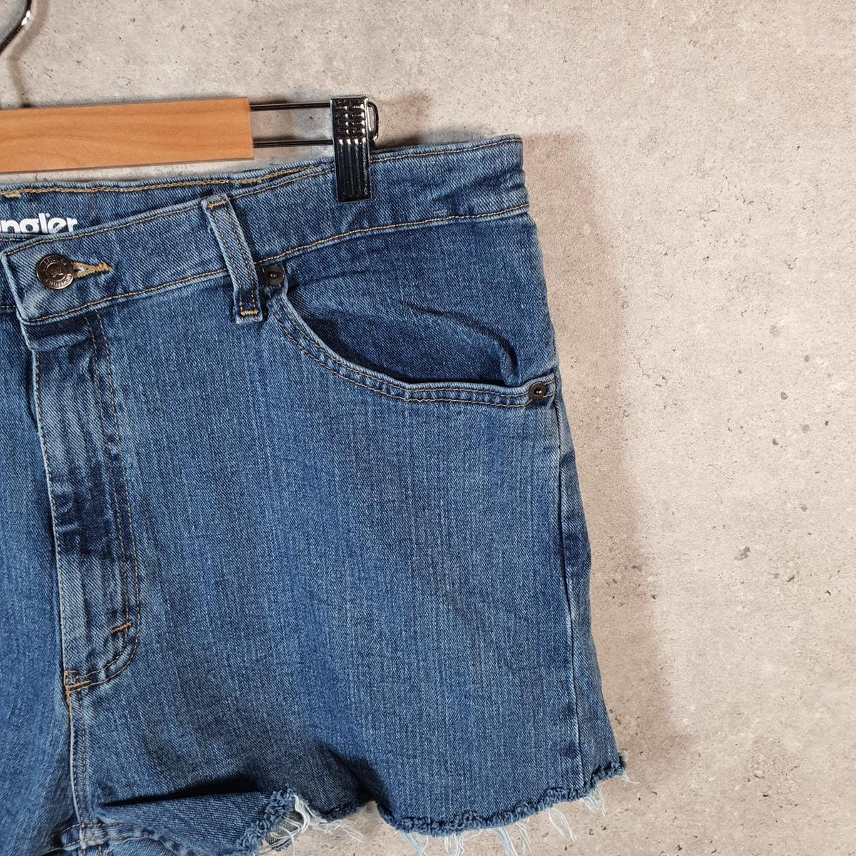 Vintage Wrangler Cut Short Baggy Shorts Jorts Cargo Womens W38 Blue Relaxed Denim A4560