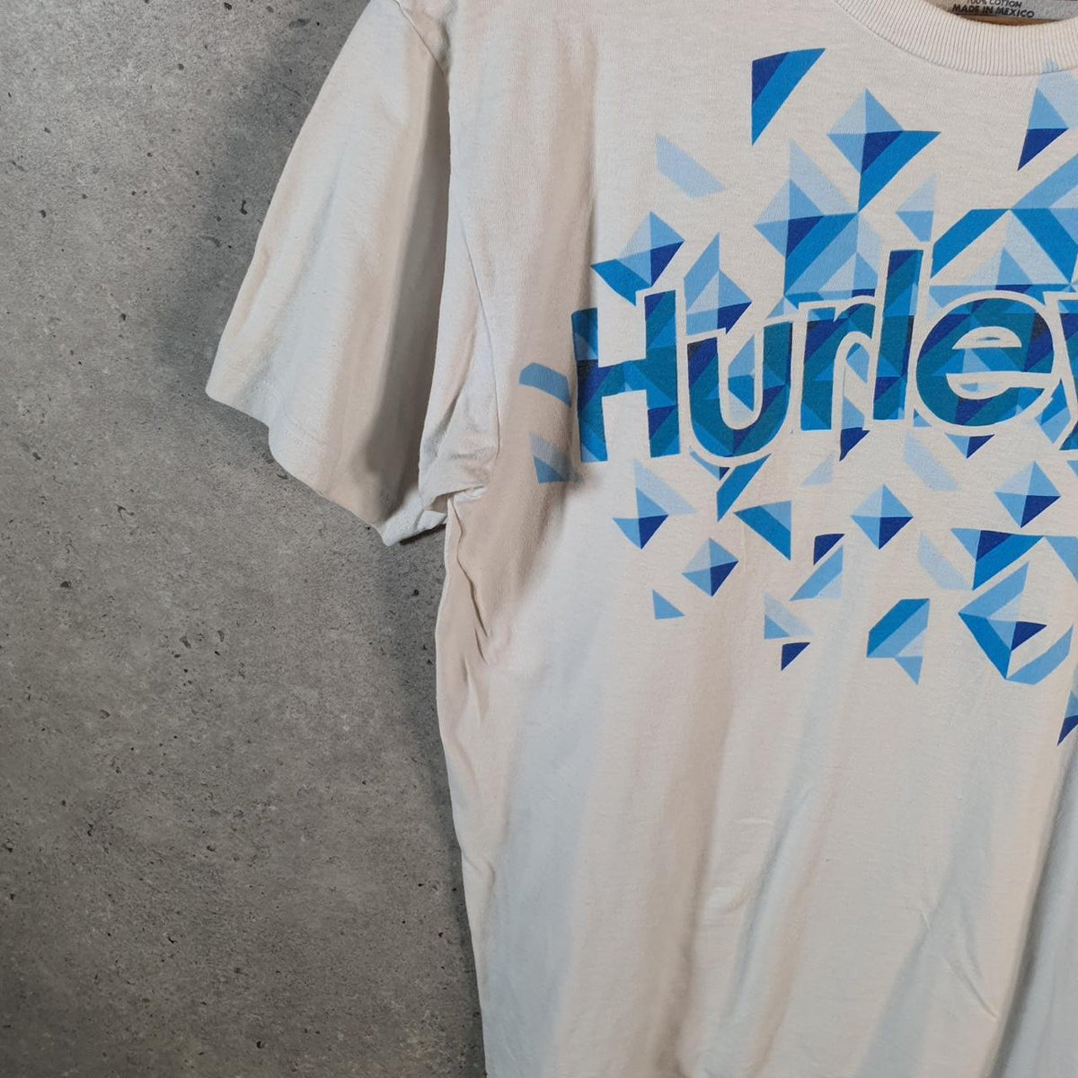 Vintage Hurley Graphic T Shirt Men’s White Medium Casual Sports Logo Athletic