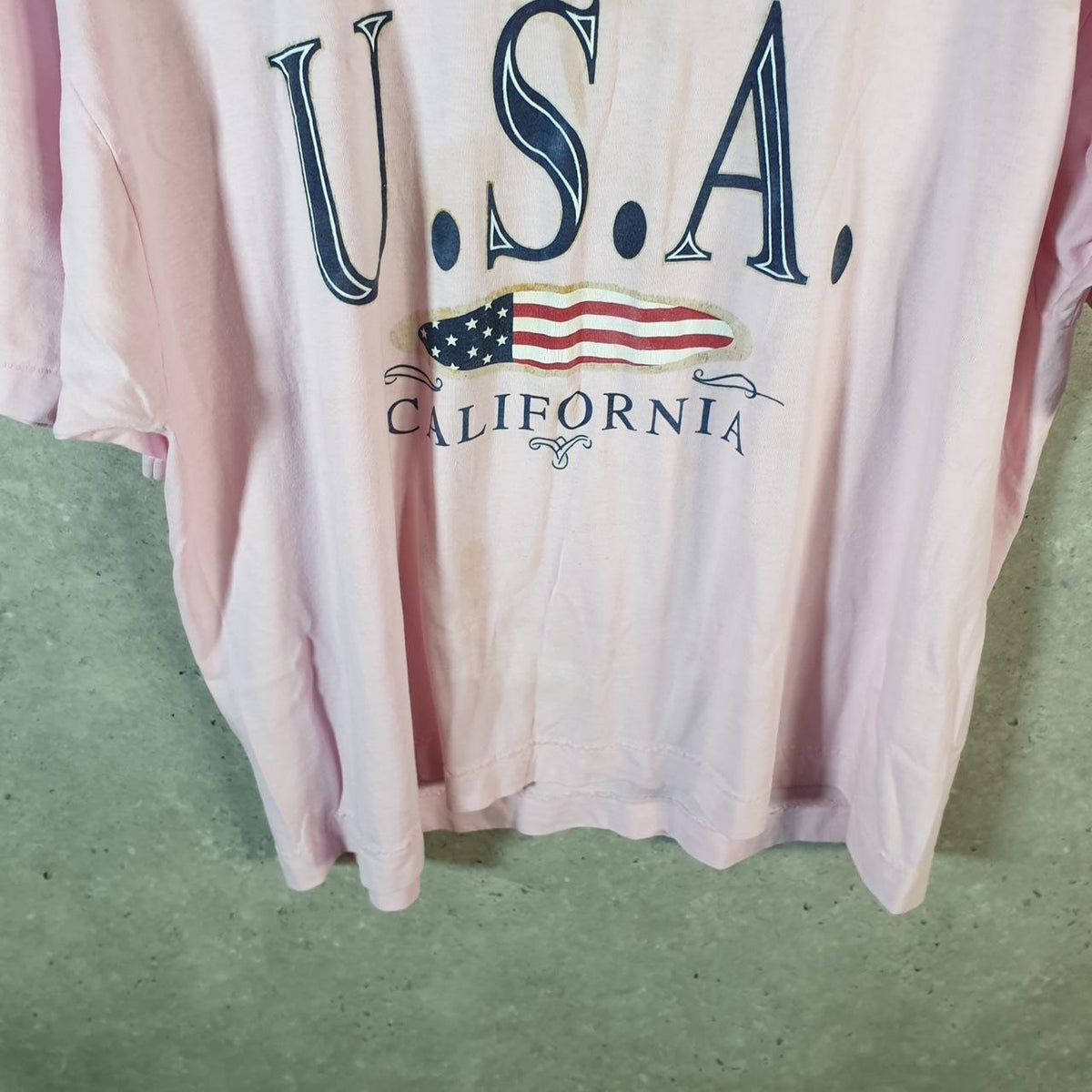 Vintage Best Fruit of the Loom California USA Single Stitch T Shirt Men’s XL Pink Big Fish Vintage