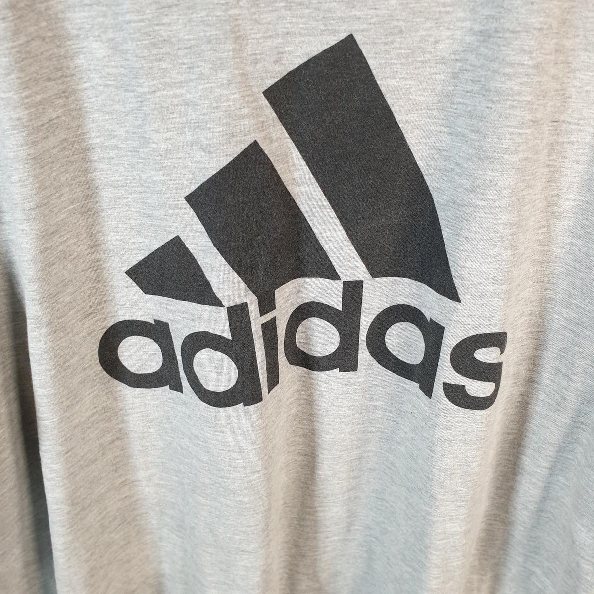 Vintage Adidas Golf T Shirt Shirt Men’s 2XL Grey Three Stripes Logo Athletic C9897
